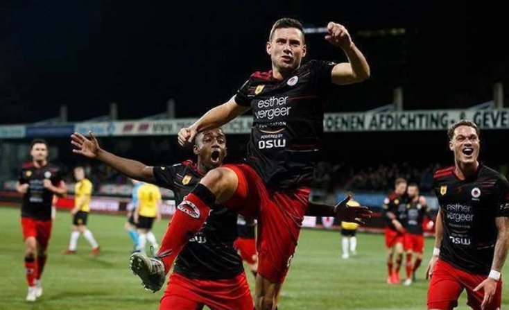 外的角色担 外的角色担