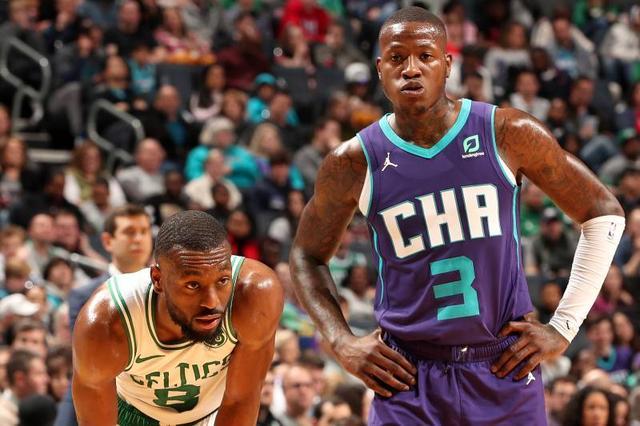 在与来自各 在与来自各