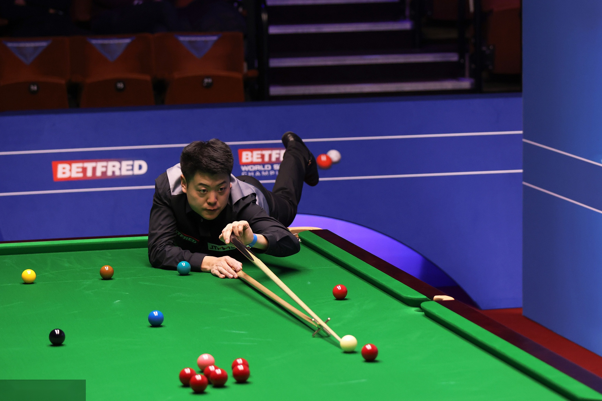 因丁斯特创 因丁斯特创